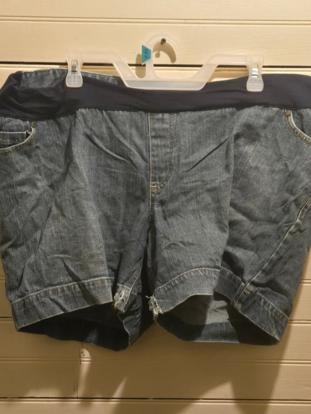Liz Lange Maternity Shorts Womens XXL Denim Stretch Panel Light Wash Casual